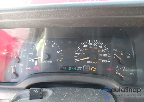 2001 Jeep Cherokee Sport z USA, uszkodzony, nr VIN 1J4FF48S11L605337